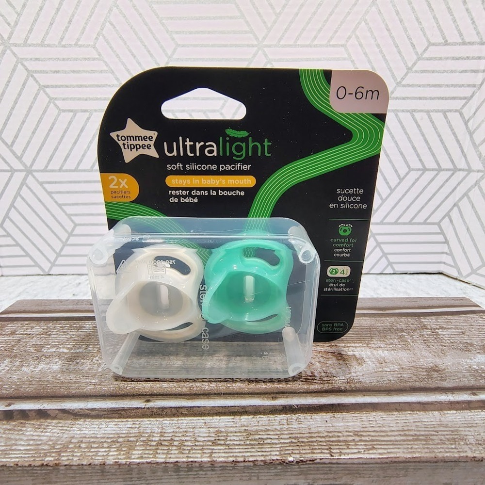 Tommee Tippee Ultralight Silicone Pacifiers 0–6M BPA Free LOT OF 3 (6 Total) NEW